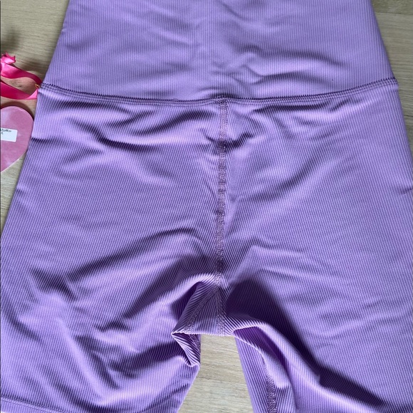 Beach Riot Biker Shorts - Picture 3 of 5